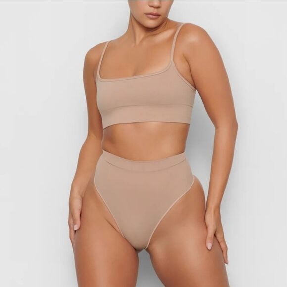 COPY - Skims Seamless Sculpt Mid Waist Thong NWT/NWOT ALL new - Picture 16 of 16